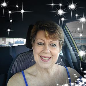 Meet your Posher, Carolyn